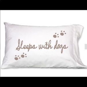 Set of two Sleeps With Dogs Pillowcases